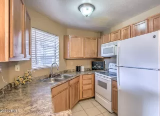 Photo #3: 6304495 Listing