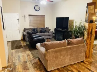 Photo #3: 6304915 Listing