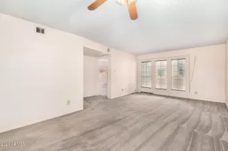 Photo #3: 6304995 Listing