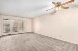 Photo #4: 6304995 Listing