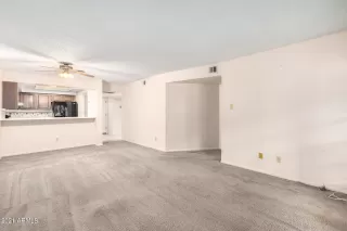 Photo #5: 6304995 Listing