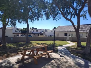 Photo #5: 6305092 Listing