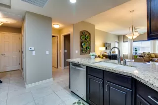 Photo #2: 6305139 Listing