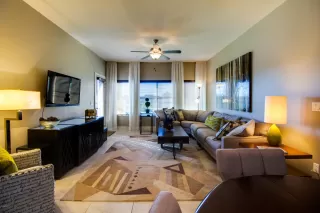 Photo #5: 6305139 Listing