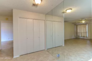 Photo #5: 6305201 Listing