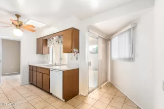 Photo #5: 6305269 Listing