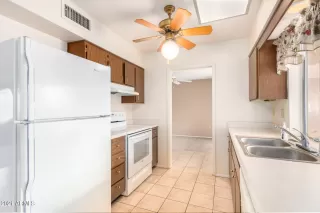 Photo #6: 6305269 Listing