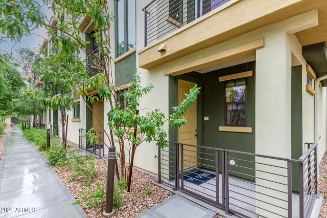 MLS: 6305323 Condo For Sale