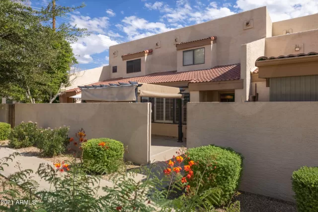 MLS: 6305445 Condo For Sale