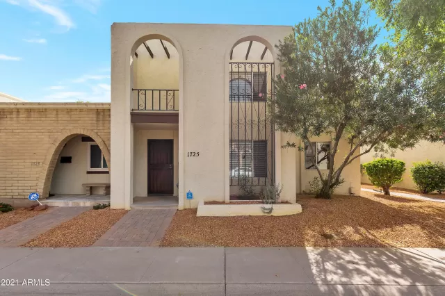 MLS: 6305550 Condo For Sale