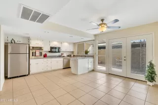 Photo #6: 6305550 Listing 