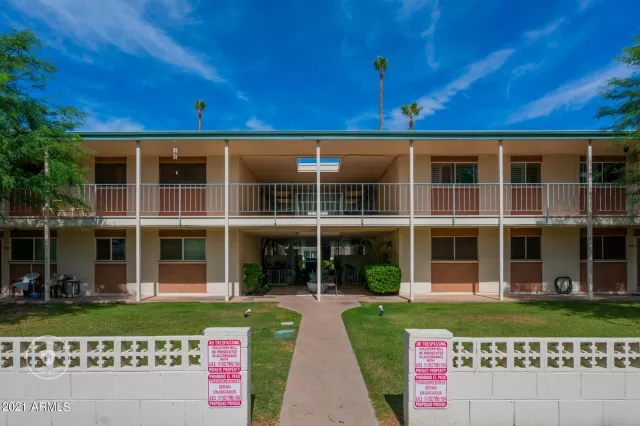 MLS: 6305591 Condo For Sale