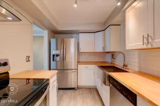 Photo #3: 6305591 Listing