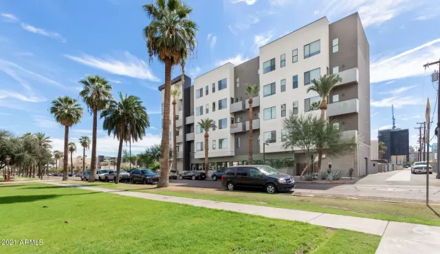 MLS: 6305666 Condo For Sale