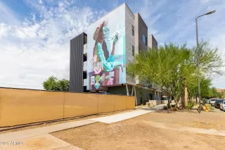 Photo #1: 6305666 Listing