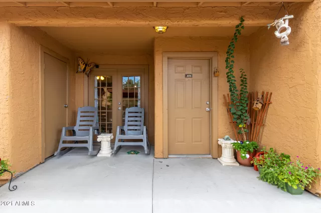 MLS: 6305738 Condo For Sale
