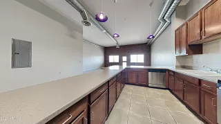 Photo #5: 6305778 Listing 