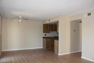 Photo #2: 6305847 Listing