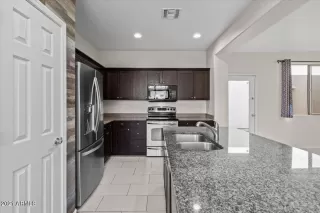 Photo #5: 6305876 Listing