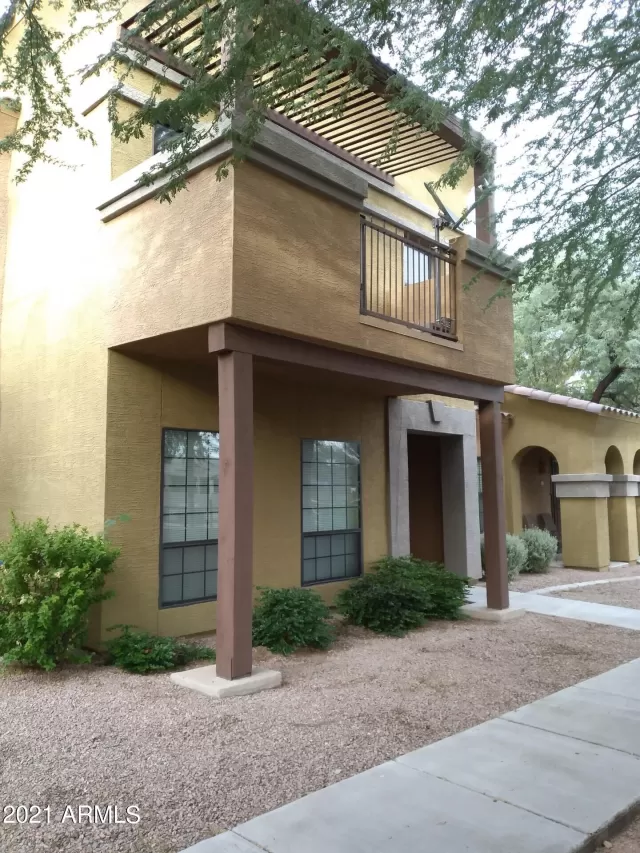 MLS: 6305977 Condo For Sale