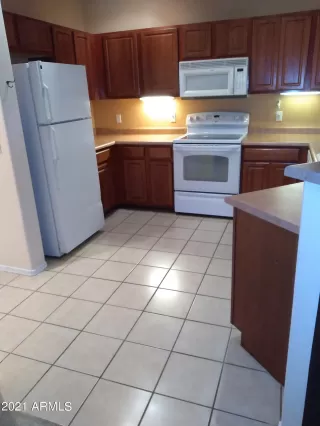 Photo #2: 6305977 Listing