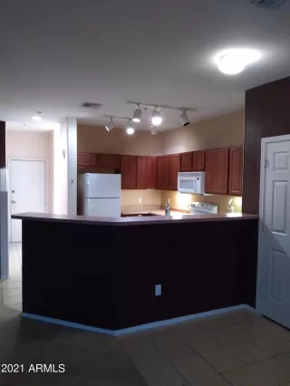 Photo #4: 6305977 Listing