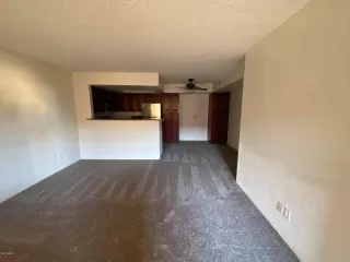 Photo #2: 6306079 Listing