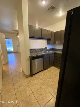 Photo #5: 6306157 Listing