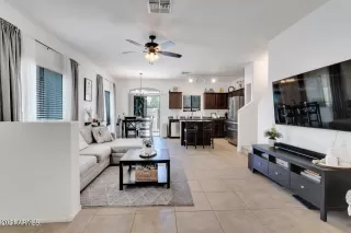 Photo #2: 6306292 Listing 