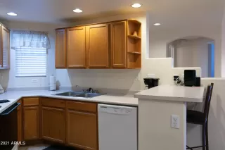 Photo #5: 6306301 Listing