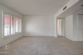 Photo #3: 6306406 Listing