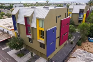 Photo #2: 6306417 Listing