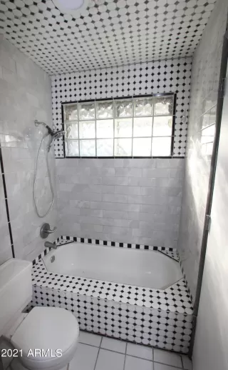 Photo #6: 6306525 Listing