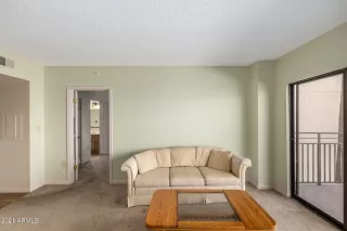 Photo #2: 6306805 Listing