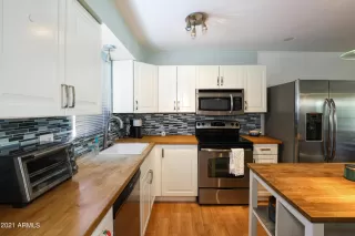 Photo #2: 6306807 Listing