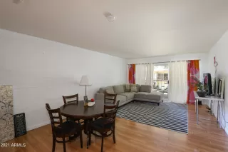 Photo #5: 6306807 Listing