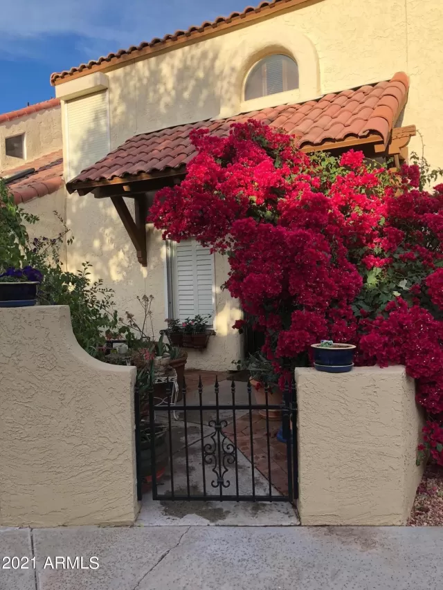 MLS: 6306960 Condo For Sale