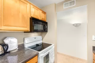 Photo #4: 6306977 Listing