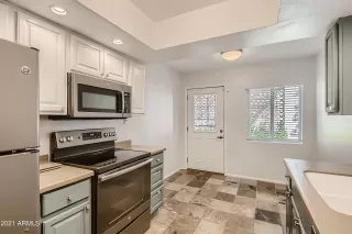 Photo #5: 6307244 Listing 