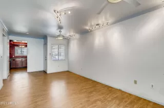 Photo #5: 6307276 Listing 