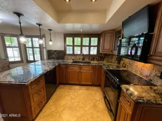 Photo #6: 6307340 Listing