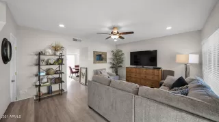 Photo #5: 6307376 Listing