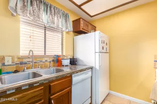 Photo #6: 6307414 Listing