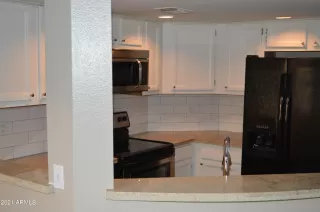 Photo #5: 6307512 Listing