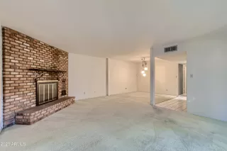 Photo #4: 6307545 Listing 