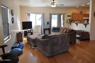 Photo #1: 6307626 Listing 