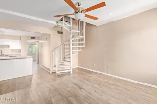 Photo #6: 6307739 Listing 