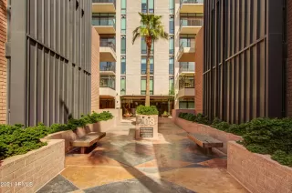 Photo #2: 6307771 Listing 