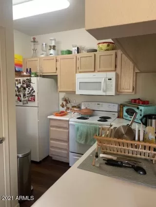 Photo #3: 6307782 Listing