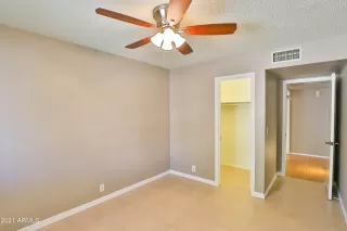 Photo #6: 6307856 Listing